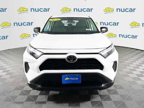 Ice Cap 2024 Toyota RAV4 LE