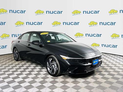Abyss Black 2025 Hyundai ELANTRA SEL