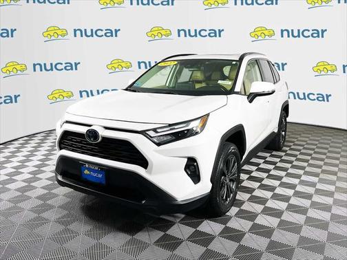 2022 Toyota RAV4 Hybrid XLE Premium