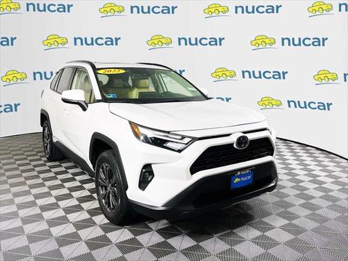 2022 Toyota RAV4 Hybrid XLE Premium