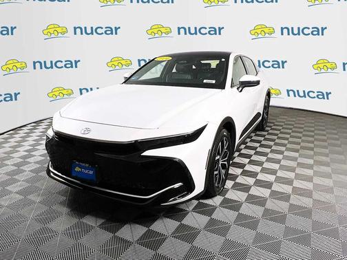 2024 Toyota Crown Limited