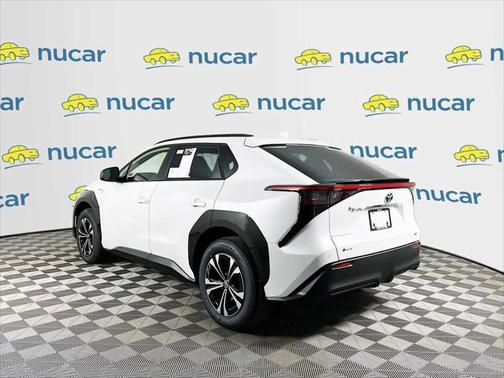 2025 Toyota bZ4X XLE