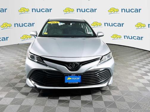 Celestial Silver Metallic 2019 Toyota Camry LE