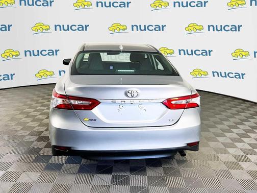 Celestial Silver Metallic 2019 Toyota Camry LE
