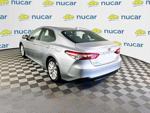 Celestial Silver Metallic 2019 Toyota Camry LE