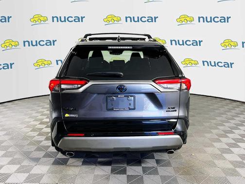 2024 Toyota RAV4 Hybrid SE