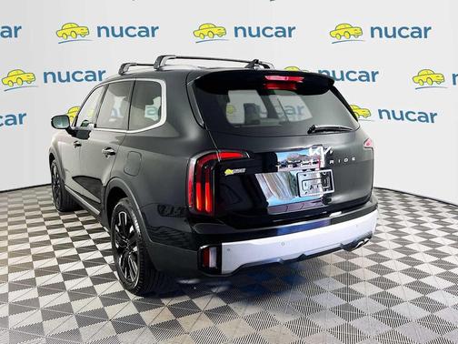Ebony Black 2024 Kia Telluride SX