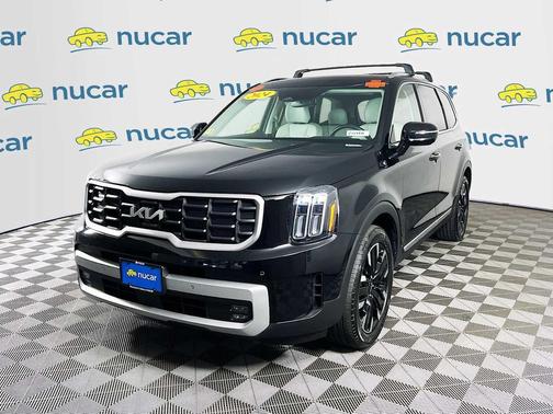 Ebony Black 2024 Kia Telluride SX