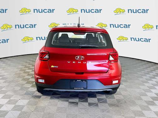 2024 Hyundai VENUE SE