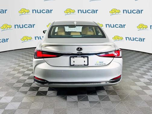 2023 Lexus ES 300h Base