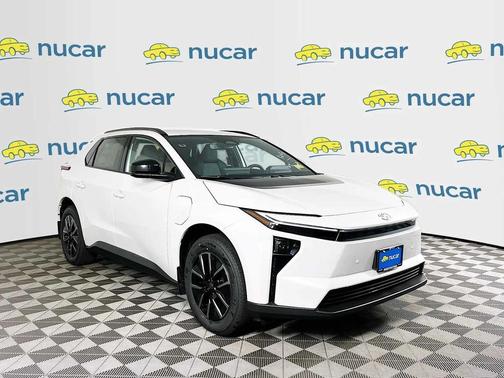 Wind Chill Pearl 2026 Toyota bZ XLE