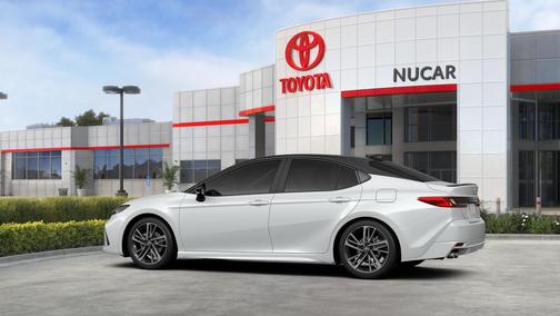 Wind Chill Pearl w/Midnight Black Metallic Roof 2026 Toyota Camry XSE