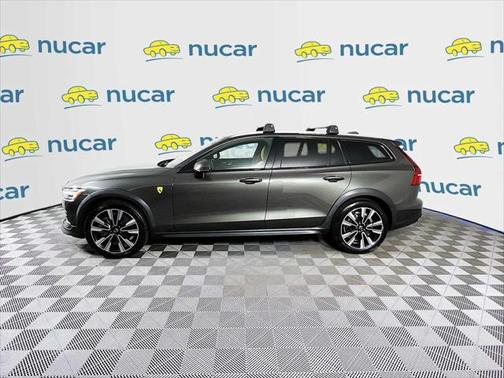 2020 Volvo V60 Cross Country T5