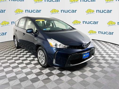 2017 Toyota Prius v Four