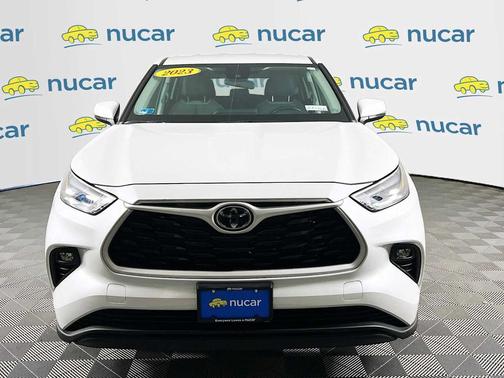 2023 Toyota Highlander LE