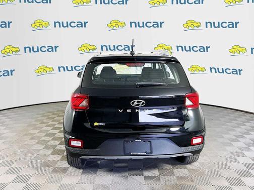 Onyx Black 2025 Hyundai VENUE SEL