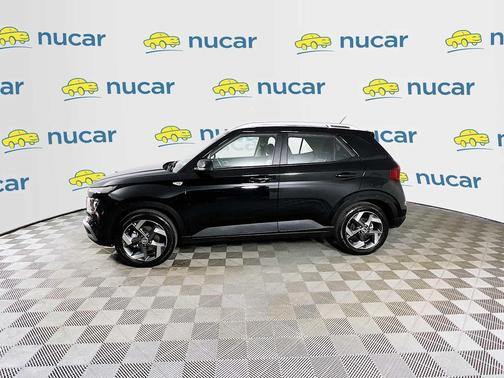 Onyx Black 2025 Hyundai VENUE SEL