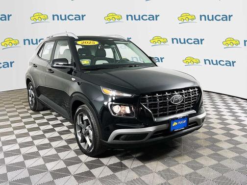 Onyx Black 2025 Hyundai VENUE SEL