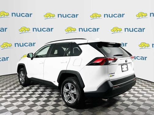 2022 Toyota RAV4 Hybrid LE