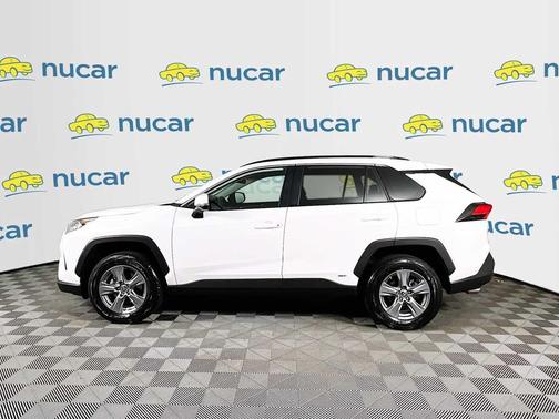 2022 Toyota RAV4 Hybrid LE