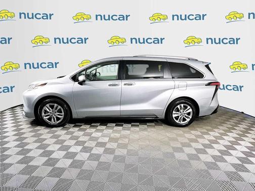 Celestial Silver Metallic 2022 Toyota Sienna Limited