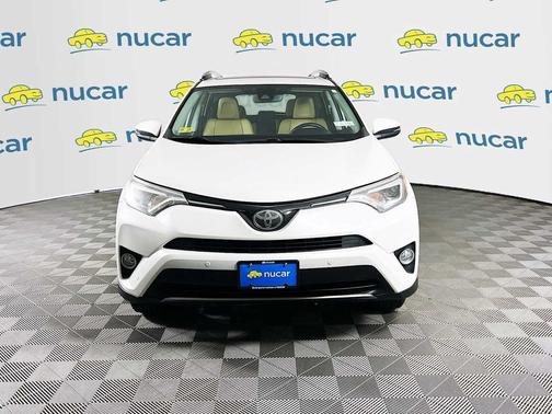 Blizzard Pearl 2017 Toyota RAV4 Limited