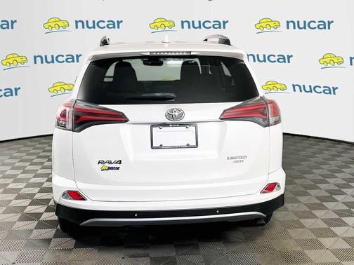 Blizzard Pearl 2017 Toyota RAV4 Limited