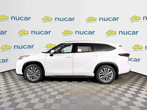 Wind Chill Pearl 2026 Toyota Highlander Platinum