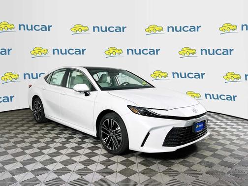 Wind Chill Pearl 2026 Toyota Camry XLE