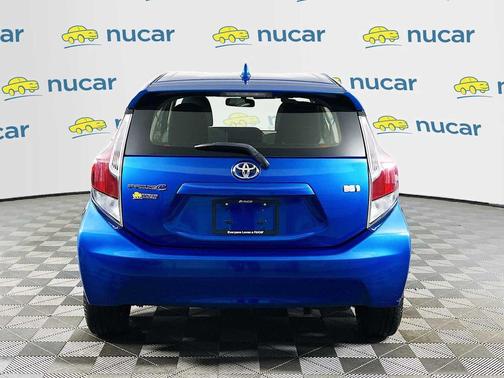 2016 Toyota Prius c Two