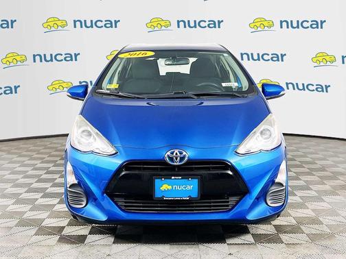 2016 Toyota Prius c Two