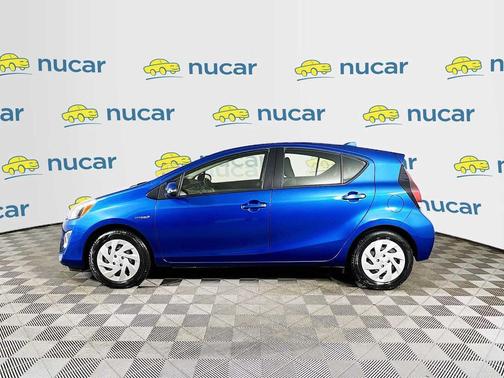 2016 Toyota Prius c Two