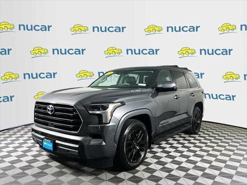 2024 Toyota Sequoia SR5