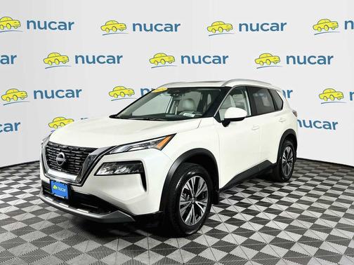 Pearl White Tricoat 2023 Nissan Rogue SV
