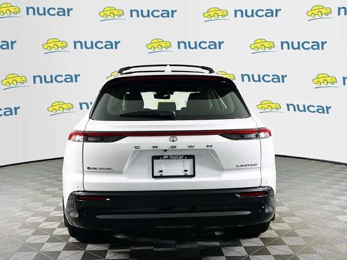 2025 Toyota Crown Signia Limited