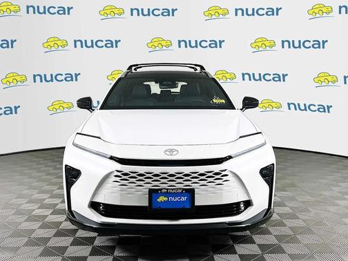 2025 Toyota Crown Signia Limited