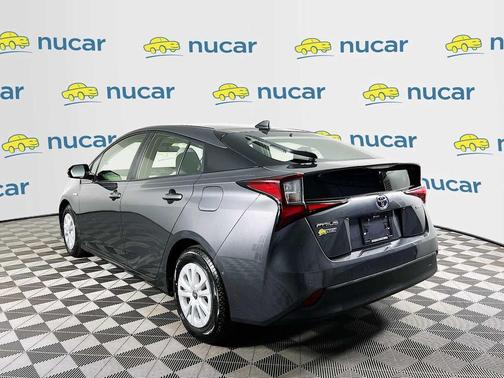 Magnetic Gray Metallic 2019 Toyota Prius LE