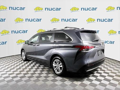 2025 Toyota Sienna Limited 7-Passenger