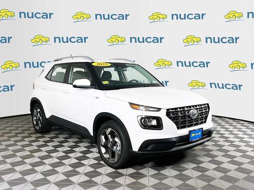 Lunar White 2025 Hyundai VENUE SEL
