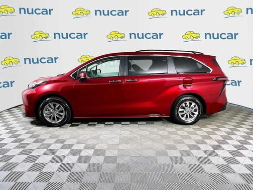 Ruby Flare Pearl 2025 Toyota Sienna XLE