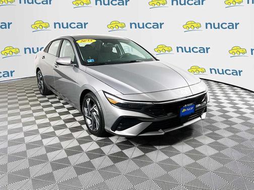 2025 Hyundai ELANTRA SEL