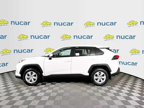 2025 Toyota RAV4 LE