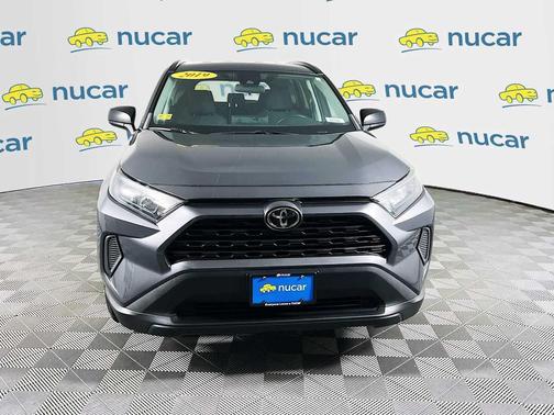 Magnetic Gray Metallic 2019 Toyota RAV4 LE