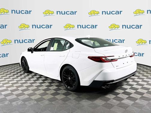 Ice Cap 2026 Toyota Camry SE