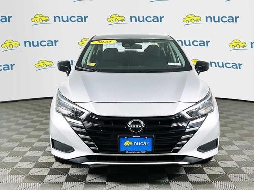 Brilliant Silver Metallic 2025 Nissan Versa 1.6 S