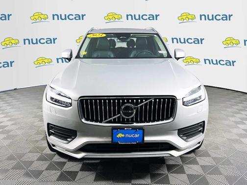 Silver Dawn Metallic 2023 Volvo XC90 B5 Core