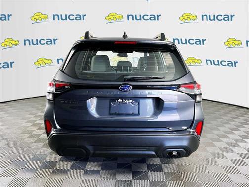 2025 Subaru Forester Base