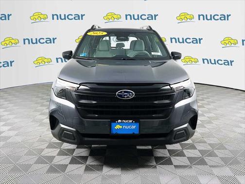 2025 Subaru Forester Base
