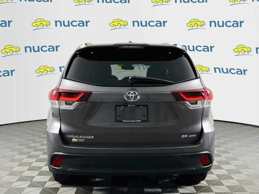 Predawn Gray Mica 2019 Toyota Highlander SE