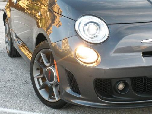 2015 FIAT 500 Abarth